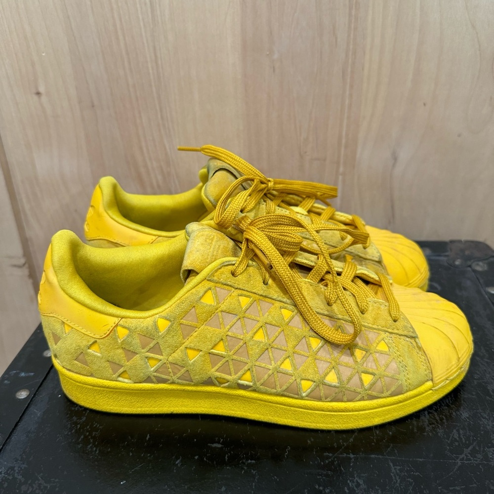 Adidas Superstar Xeno Spectrum Bogold Yellow AQ8182 Men Size 5 Pharrell Williams